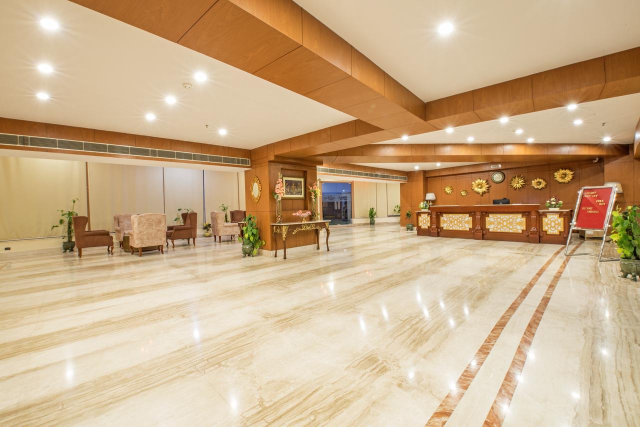 Hotel Celebration Gardens New Delhi Eksteriør billede